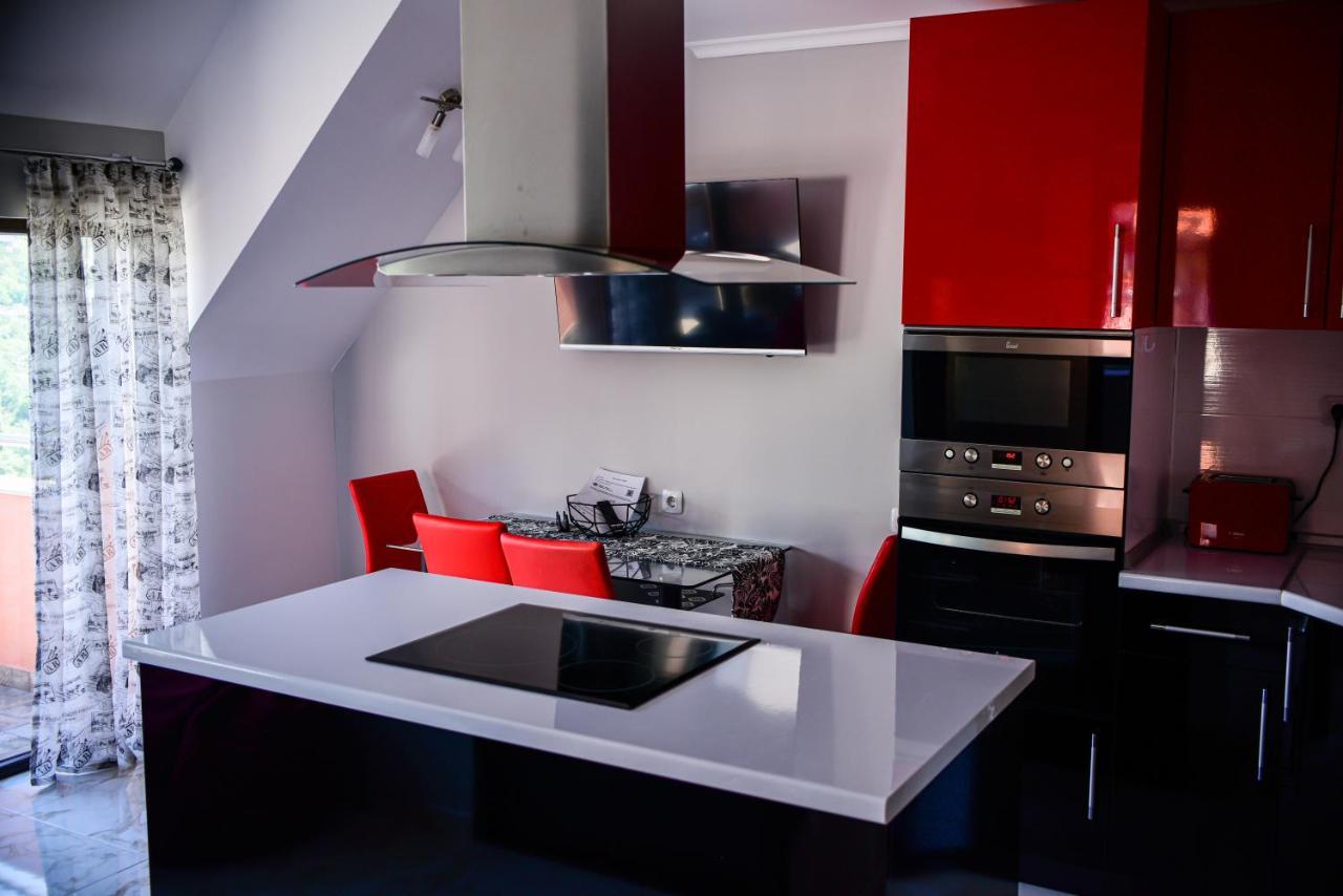 Medius Park Apartment Szandanszki Kültér fotó