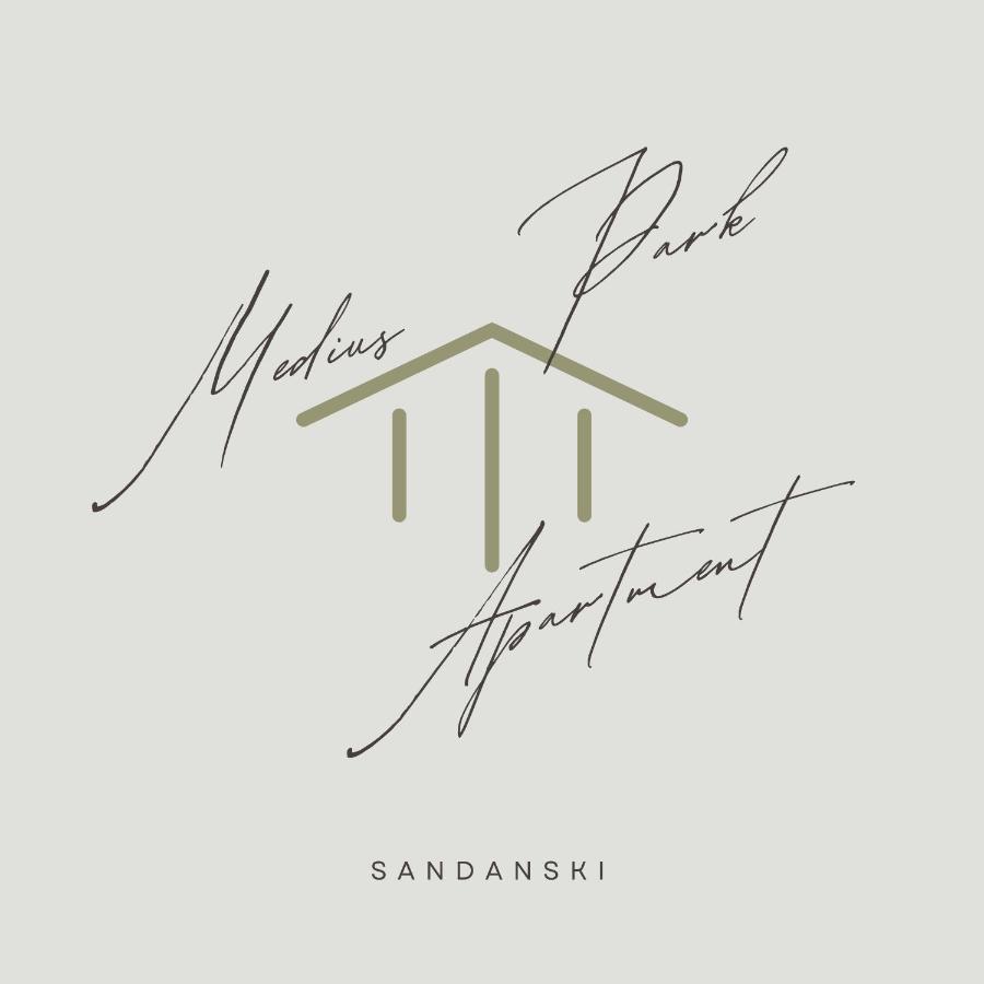 Medius Park Apartment Szandanszki Kültér fotó